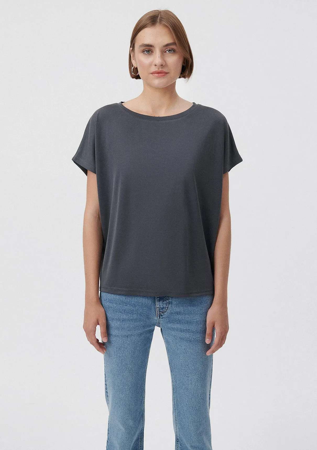 Basic T-Shirt