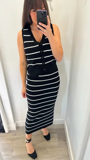 BLACK AND WHITE WAISTCOAT AND PENCIL SKRIT CO-ORD