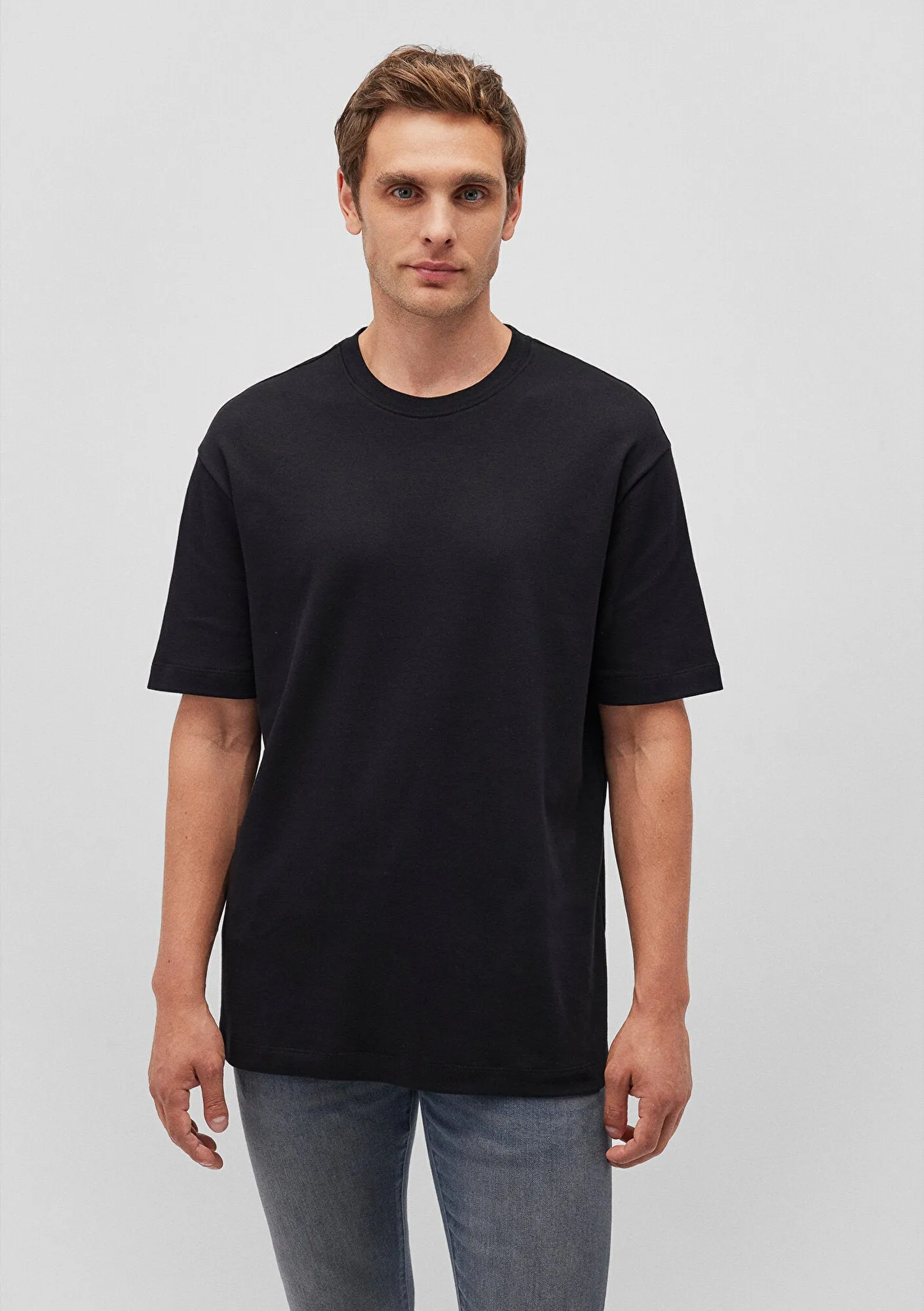 Black Basic T-Shirt