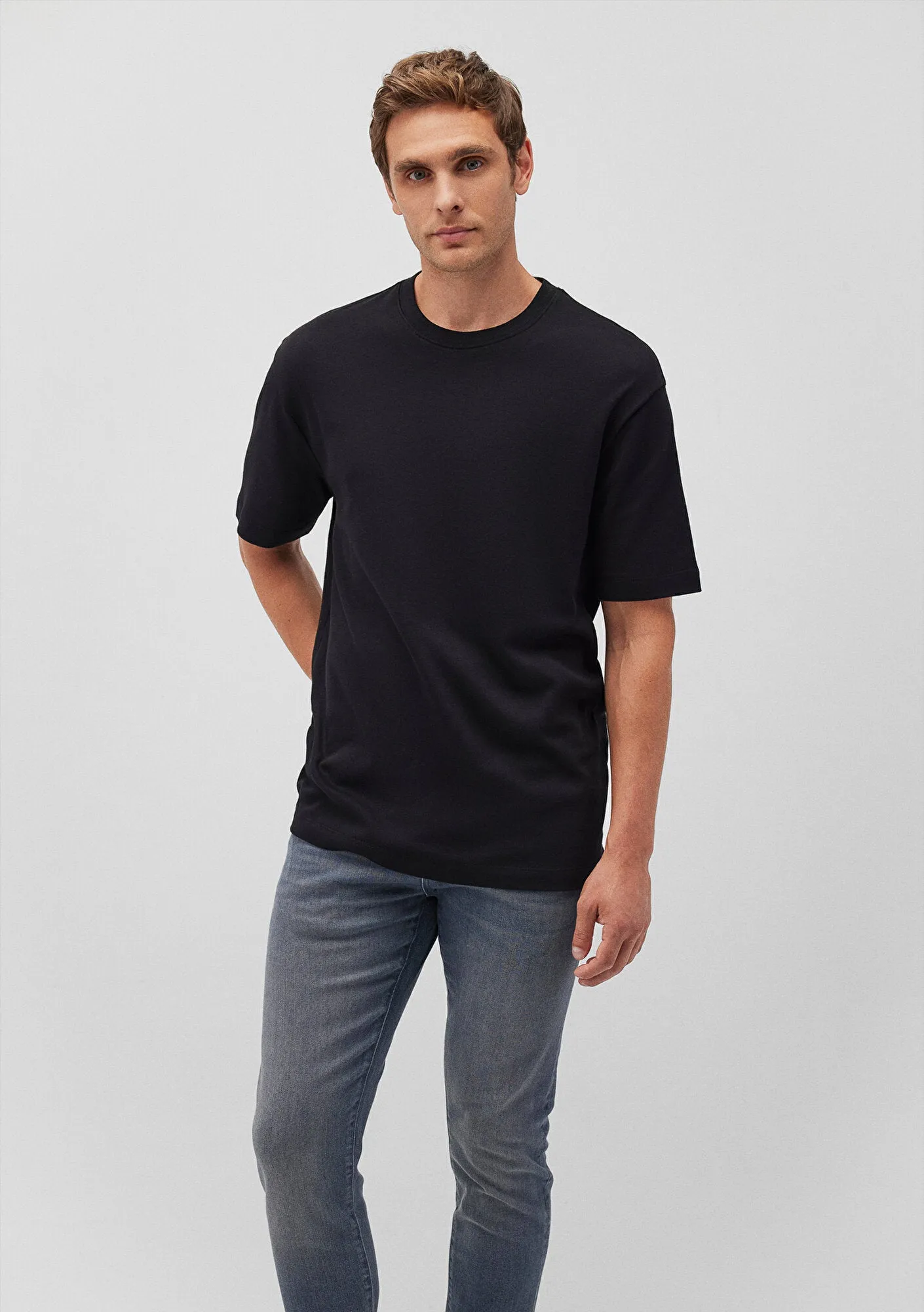 Black Basic T-Shirt