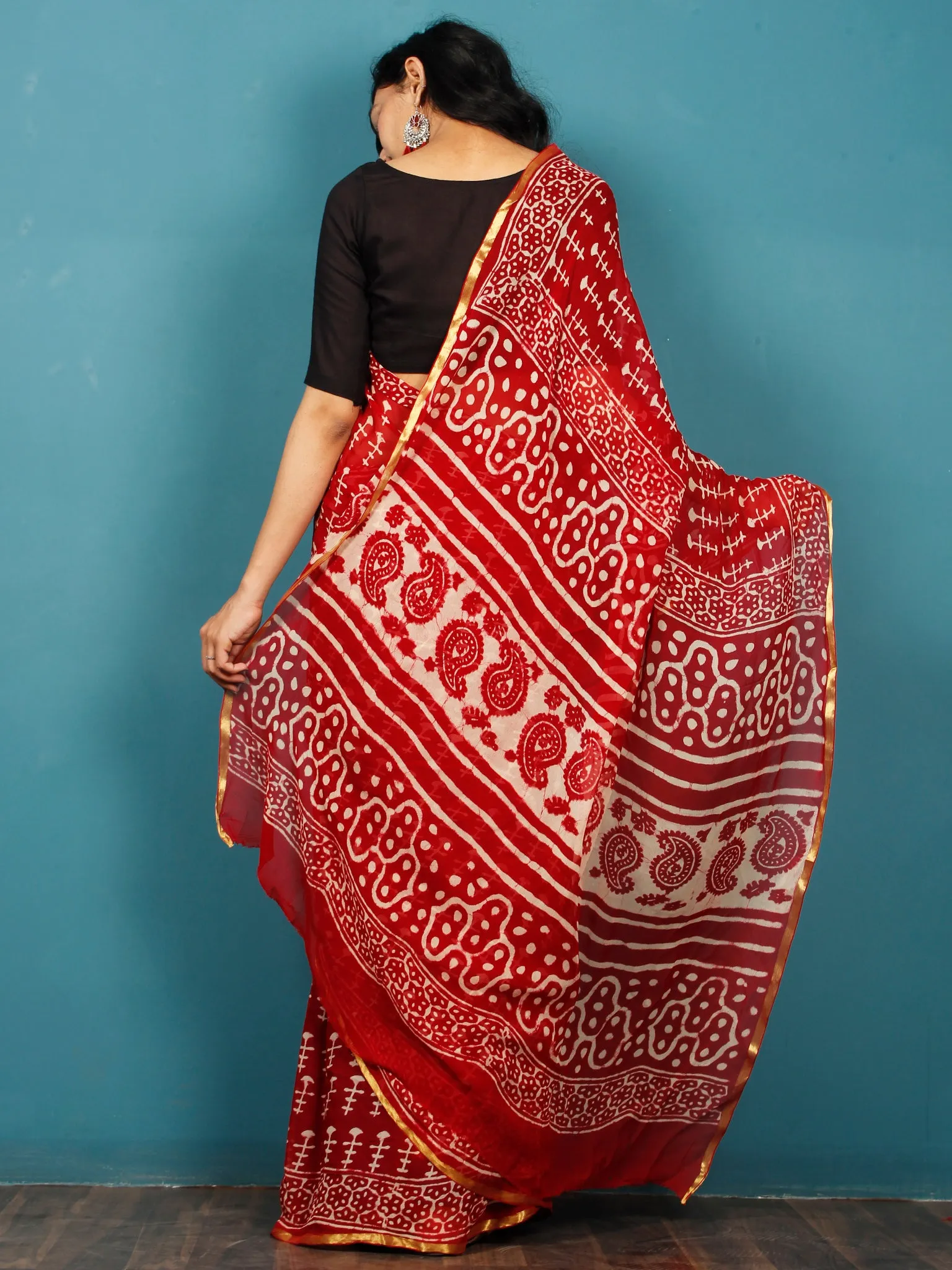 Red White Hand Block Printed Chiffon Saree with Zari Border - S031702801