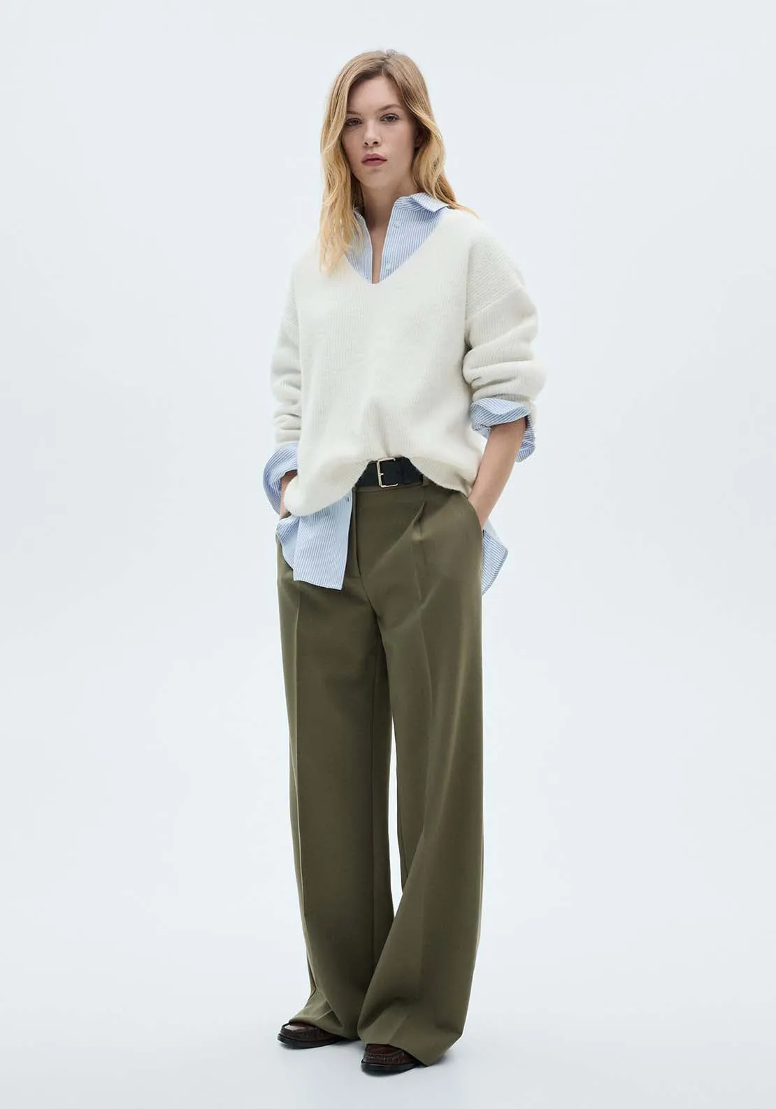 V-neck knit sweater - Light Beige