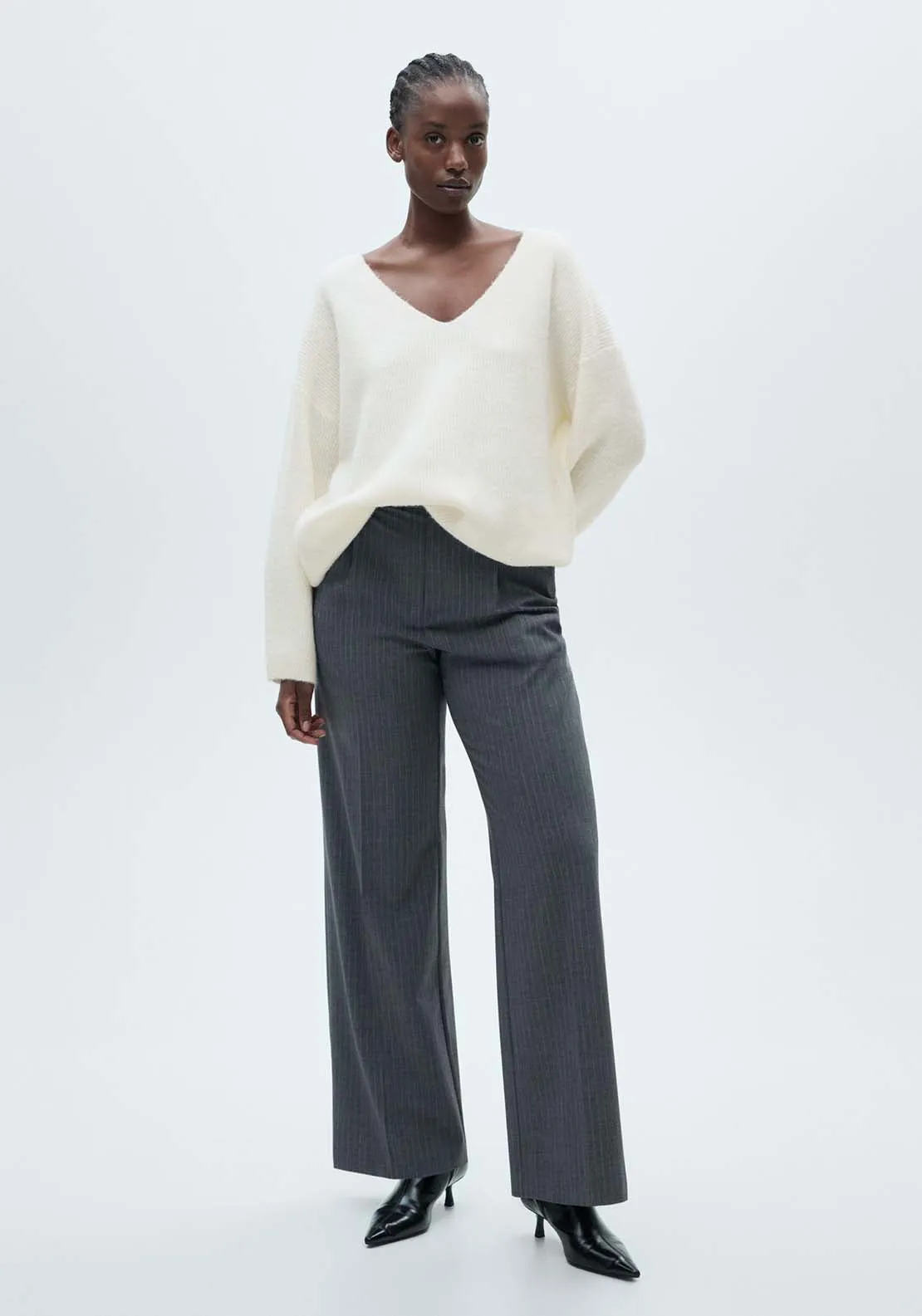 V-neck knit sweater - Light Beige